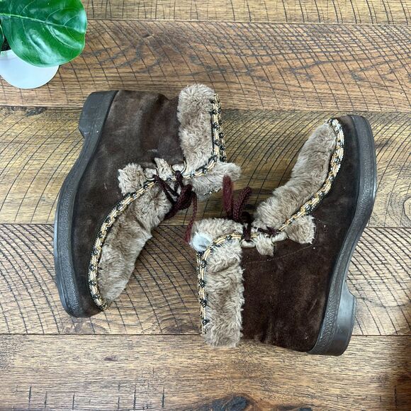 YODELERS 8 Vintage 60s 70s Suede and Fur Boots 8 - Picture 5 of 8